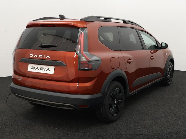 Dacia Jogger 1.8 hybrid 155 expression 7p. / ELEKTRISCH VERWARMBARE VOORSTOELEN / PACK COMFORT /