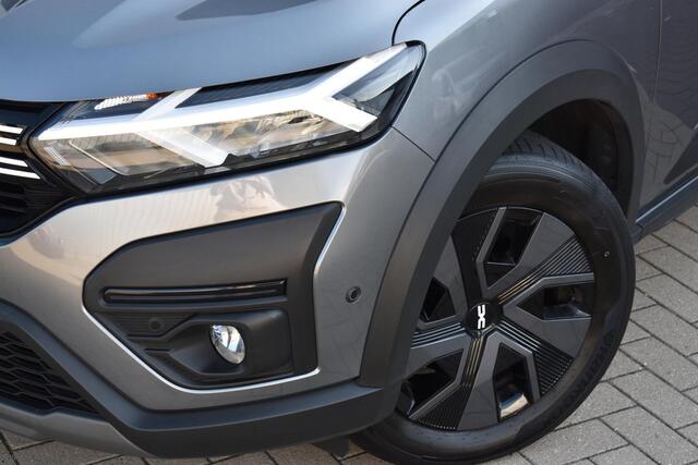Dacia Jogger TCe 100 ECO-G Expression 7p. | DEALER ONDERH. | APPLE CARPLAY/ANDRIOD AUTO | DODEHOEK DETECT. | CAMERA | NAVI | CRUISE CONTROL | CLIMATE CONTROL |