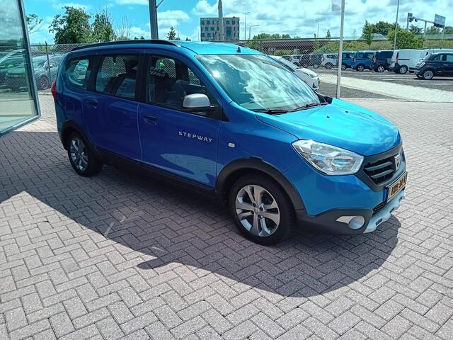 Dacia LODGY 1.2 TCe Stepway 7p., Airco, Multimediasysteem, Cruise control, Navigatie, Parkeersensoren, Elektrische ramen en spiegels, Centrale vergrendeling met afstandsbediening, BOVAG