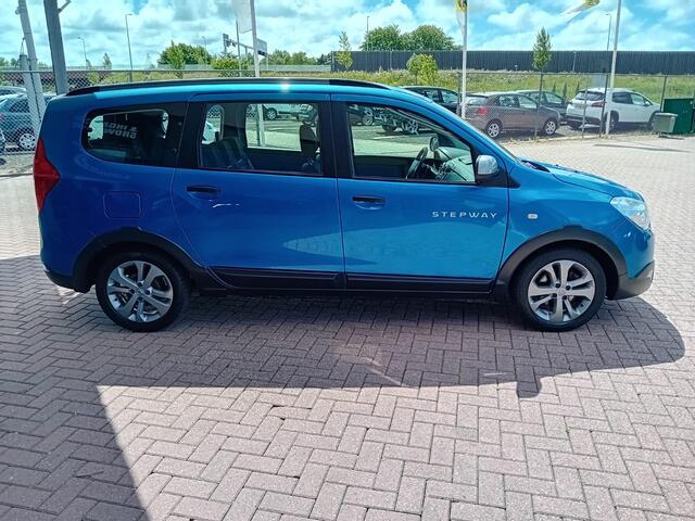 Dacia LODGY 1.2 TCe Stepway 7p., Airco, Multimediasysteem, Cruise control, Navigatie, Parkeersensoren, Elektrische ramen en spiegels, Centrale vergrendeling met afstandsbediening, BOVAG