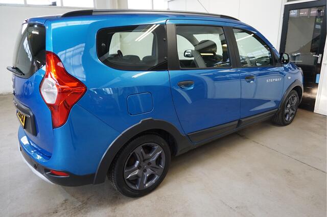 Dacia LODGY 1.2 TCe Série Limitée Stepway 7p. Navigatie