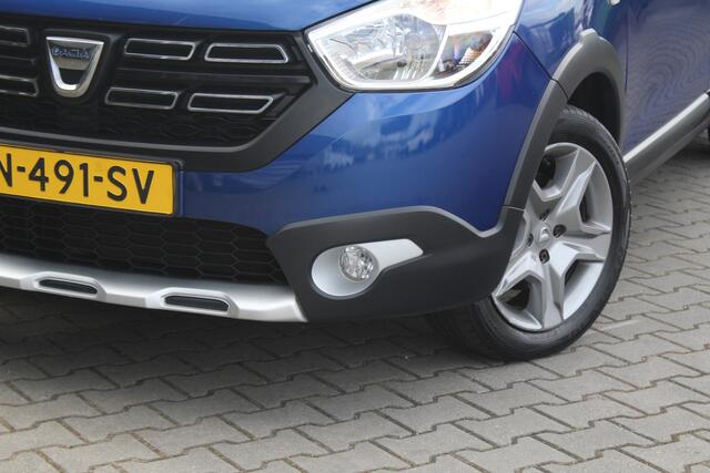 Dacia LODGY 1.3 TCe Stepway 5p | incl. 12 maanden garantie | Trekhaak | Navigatie | Airco | Parkeersensoren | Achteruitrijcamera | Airco | Cruise control | Isofix | Mistlampen voor | Stoelverwarming |