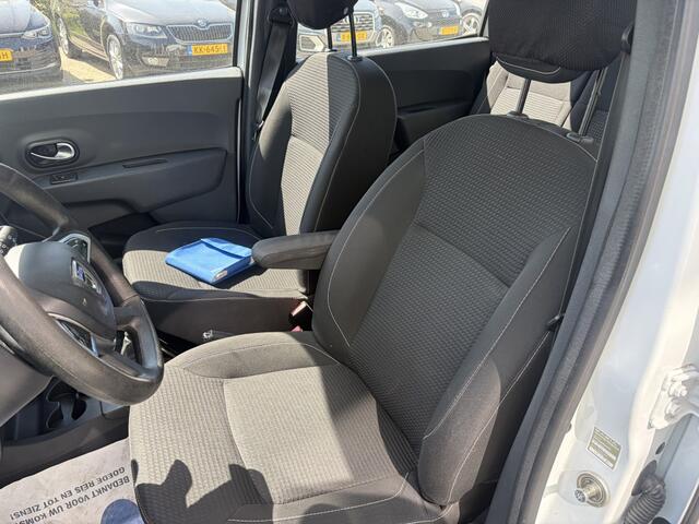 Dacia LODGY 1.2 TCe Ambiance 5p. Trekhaak, Airco, Nav