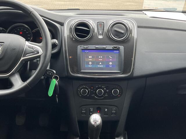 Dacia LOGAN MCV 0.9 TCe Bi-Fuel Laureate | 1e eigenaar | Volledige documentatie | Achteruitrijcamera | Navigatie | DAB | Parkeersensoren | Cruise Control | Lichtmetaal | Airco |