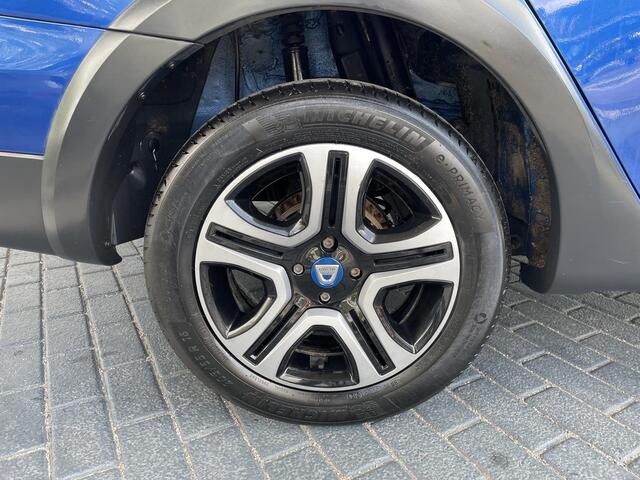Dacia LOGAN MCV 1.0 TCe Bi-Fuel Stepway Serie Limitee 15th Anniv. / NAVI / CLIMATE CONTROL / PDC / CAMERA / BLUETOOTH /