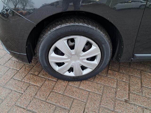 Dacia LOGAN MCV 0.9 TCe Laureate Automaat | Airco | Cruise control | Trekhaak | Ndl auto | Voll. oh historie | RIJKLAARPRIJS INCL 12 MAANDEN GARANTIE EN BEURT