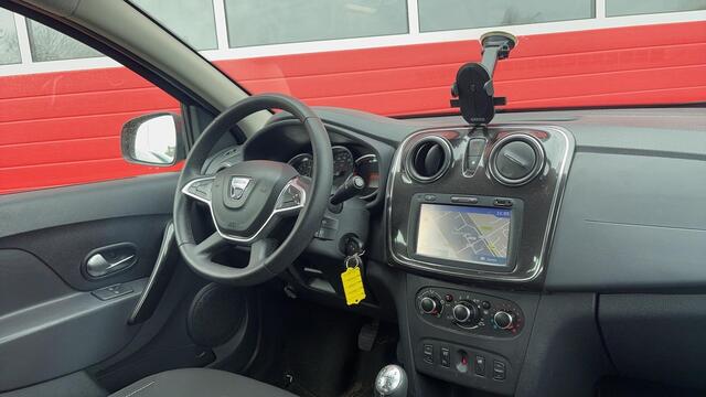 Dacia LOGAN MCV 0.9 TCe Laureate 1STE EIG / NAVI / AIRCO / PDC / BLUETOOTH / CRUISE / NL-AUTO