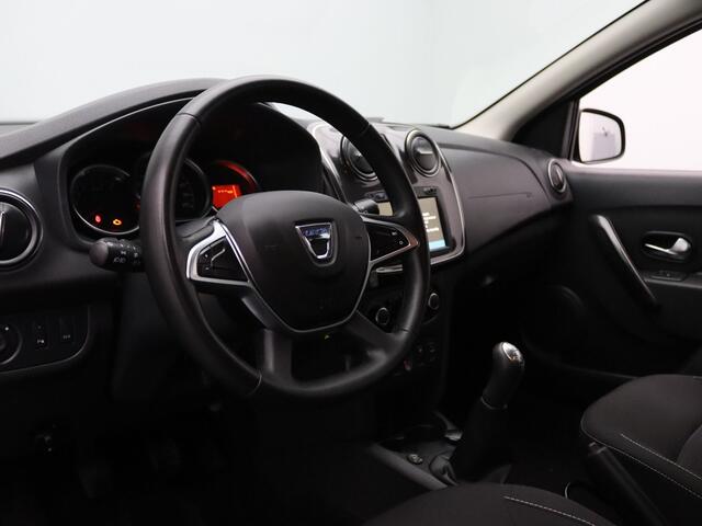 Dacia LOGAN MCV TCe Bi-Fuel Laureate 90pk Airco | Camera | Cruise | Navi | Parkeersens. achter | Trekhaak