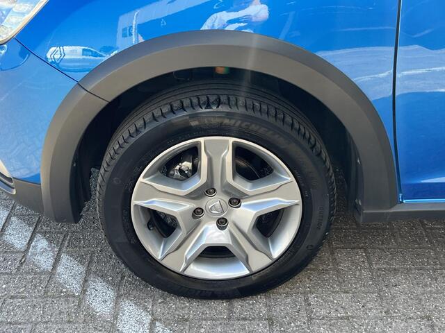 Dacia SANDERO 0.9 TCe Bi-Fuel SL Stepway | Trekhaak | Achteruitrijcamera | Navigatie | Airco | Cruise Control | Parkeersensoren | BT-Telefoonfunctie |