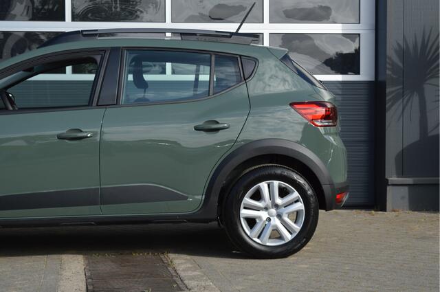 Dacia SANDERO 1.0 TCe 90 Stepway met fabrieksgarantie! | Carplay/Camera | Aantoonbaar slechts 2.467km | Fabrieksgarantie!