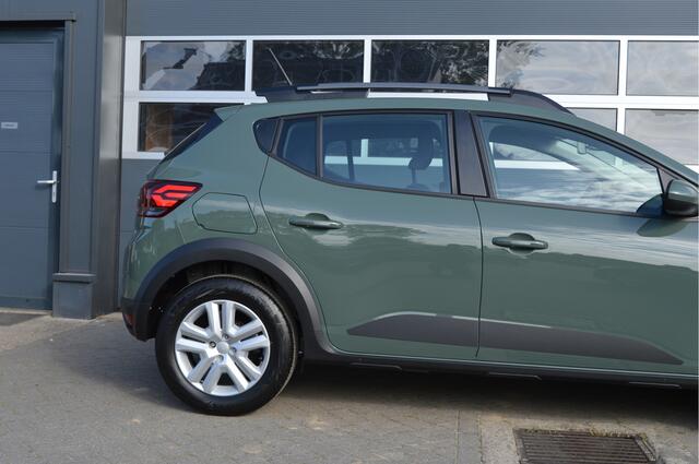 Dacia SANDERO 1.0 TCe 90 Stepway met fabrieksgarantie! | Carplay/Camera | Aantoonbaar slechts 2.467km | Fabrieksgarantie!