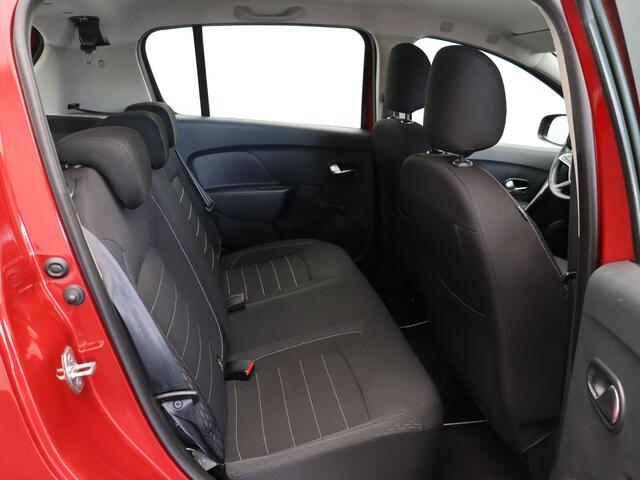 Dacia SANDERO 100pk TCe Bi-Fuel Comfort | Dealer onderhouden | 1e eigenaar | Cruise control | Airco |