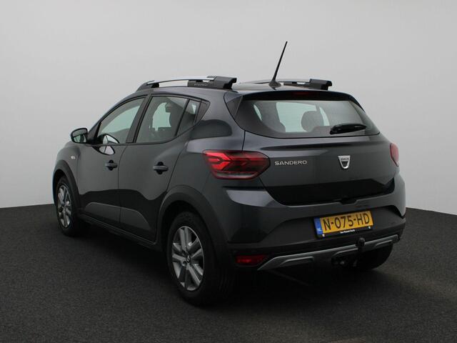Dacia SANDERO Stepway 1.0 TCe 90Pk Comfort | Apple & Android Carplay | Navigatie | Climate Control | Parkeersensoren Voor & Achter | Achteruitrijcamera | Trekhaak | Keyless Entry |
