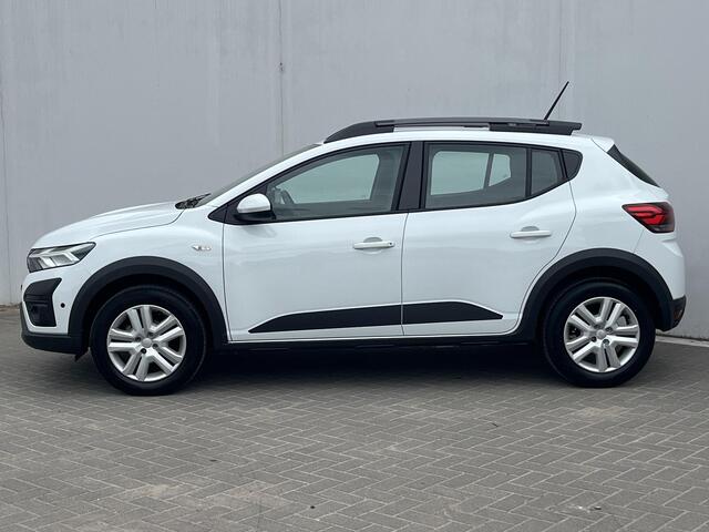 Dacia SANDERO Stepway 1.0 TCe 100 ECO-G Expression / 100% Dealeronderhouden / Achteruitrijcamera / Navigatie via Apple Carplay & Android Auto / Parkeersensoren voor en achter / Cruise- en Climate Control / Dodehoek detectie / Bluetooth / Radio