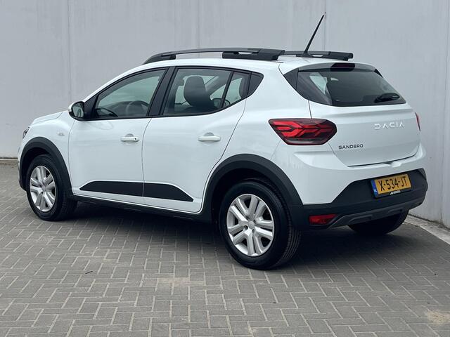 Dacia SANDERO Stepway 1.0 TCe 100 ECO-G Expression / 100% Dealeronderhouden / Achteruitrijcamera / Navigatie via Apple Carplay & Android Auto / Parkeersensoren voor en achter / Cruise- en Climate Control / Dodehoek detectie / Bluetooth / Radio