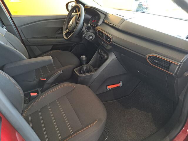 Dacia SANDERO Stepway 1.0 TCe 90 Essential | Airco | Cruise | LED | Radio-bluetooth | incl. Bovag rijklaarpakket met 12 maanden garantie |