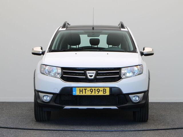 Dacia SANDERO 90pk TCe Stepway Lauréate | Trekhaak | Navigatie | Cruise control |