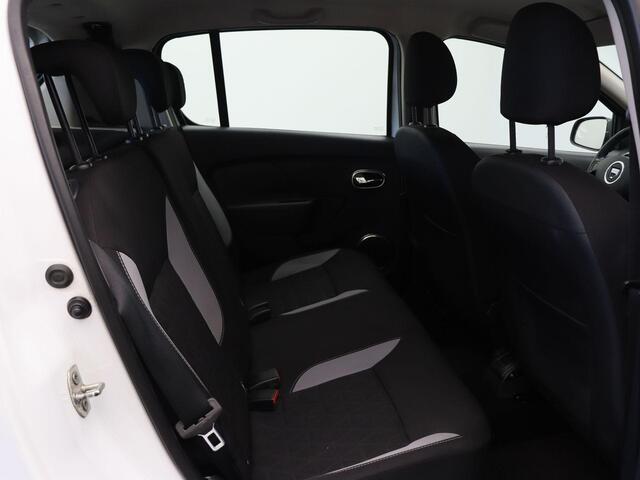 Dacia SANDERO 90pk TCe Stepway Lauréate | Trekhaak | Navigatie | Cruise control |