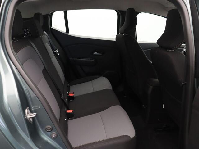 Dacia SANDERO Stepway 1.0 TCe 90 Extreme | Achteruitrijcamera | Parkeersensoren voor en achter | Navigatie | Dodehoek detectie | Climate control | Cruise control |