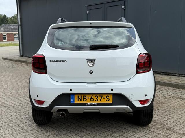 Dacia SANDERO 0.9 TCe SL Stepway Navigatie / Cruise Control / Leder / Airco / Bluetooth / NAP Logisch / Dakrails / DAB