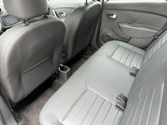 Dacia SANDERO 0.9 TCe SL Stepway Navigatie / Cruise Control / Leder / Airco / Bluetooth / NAP Logisch / Dakrails / DAB