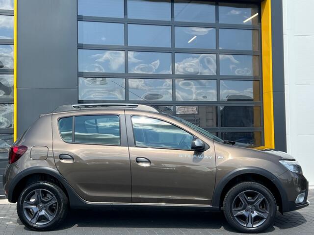 Dacia SANDERO TCe 90 Stepway Laureate Camera Navi