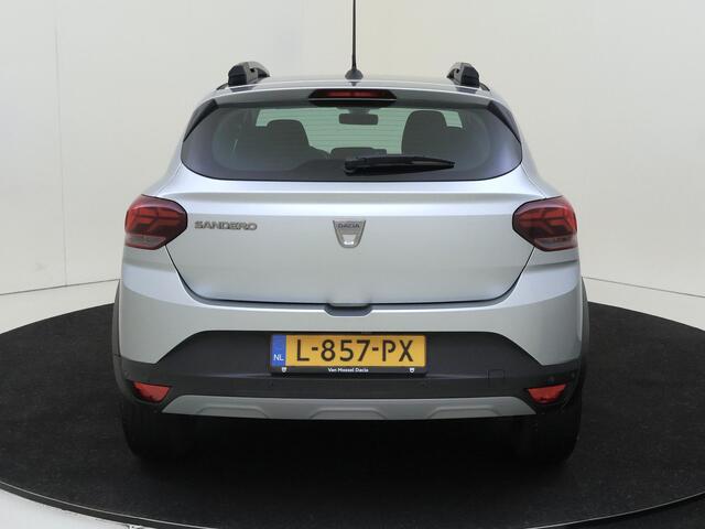 Dacia SANDERO Stepway 1.0 TCe 90 Comfort Automaat | Navigatie | Parkeersensoren & Camera | LM Velgen |