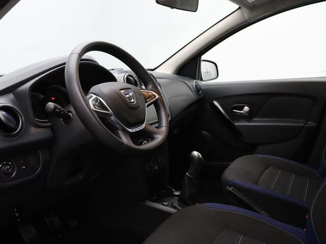 Dacia SANDERO 100pk TCe Bi-Fuel Stepway Serie Limitee 15th Anniv. Camera | Cruise | Carplay | Navi | Parkeersens. achter