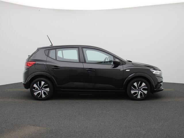 Dacia SANDERO 1.0 TCe 90 Expression | PDC Achter | Licht- en Regensensor | Cruise Control & Snelheidsbegrenzer | LED-Verlichting | Airconditioning | DAB-Radio | Apple Carplay & Android Auto