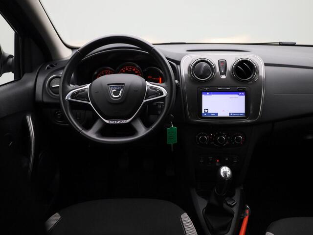Dacia SANDERO 0.9 TCe Tech Road | Trekhaak | Camera | Full-Map Navigatie | Airconditioning | Cruise Control & Snelheidsbegrenzer | LED-Dagrijverlichting | Metaalkleur
