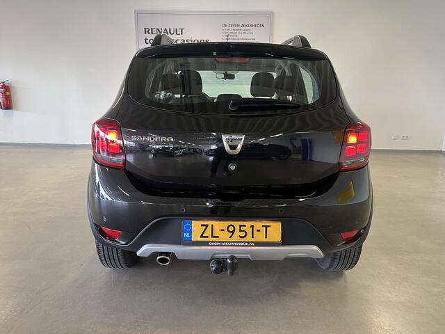 Dacia SANDERO 0.9 TCe Tech Road TREKHAAK / APPLE CARPLAY ANDROID AUTO / CLIMATE CONTROLE / CRUISE CONTROLE / PARKEERSENSOREN / NAVIGATIE.