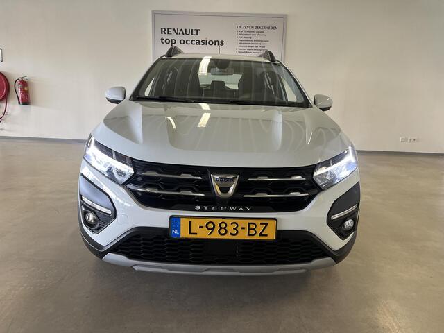Dacia SANDERO Stepway 1.0 TCe 90 Comfort TREKHAAK / APPLE AUTO ANDROID CARPLAY / CLIMATE CONTROLE / CRUISE CONTROLE / PARKEERSENSOREN / NAVIGATIE.