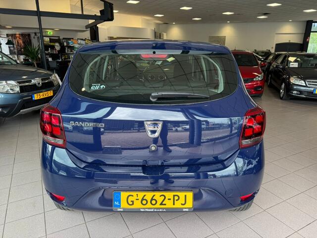 Dacia SANDERO 0.9 TCe Laureate 44 DKM NAP CARPLAY DEALER BJ 2019 !!!