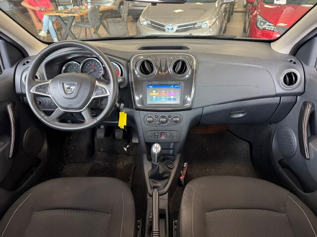 Dacia SANDERO 0.9 TCe Laureate 44 DKM NAP CARPLAY DEALER BJ 2019 !!!