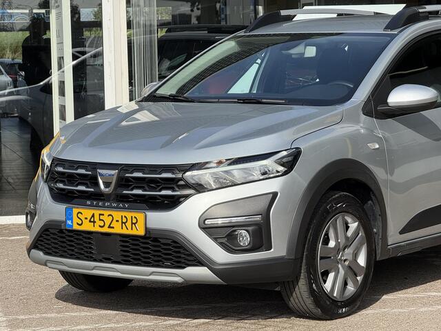 Dacia SANDERO Stepway 1.0 TCe 90 Comfort | Cruise Control | DAB | Parkeersensoren | Airco | LED |