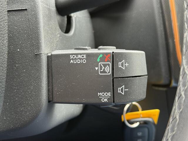 Dacia SANDERO 0.9 TCe SL Stepway / Automaat / Navigatie / Camera / Airco / All-Season banden / Cruise Control / NAP / DAB / Weinig Kilometers!