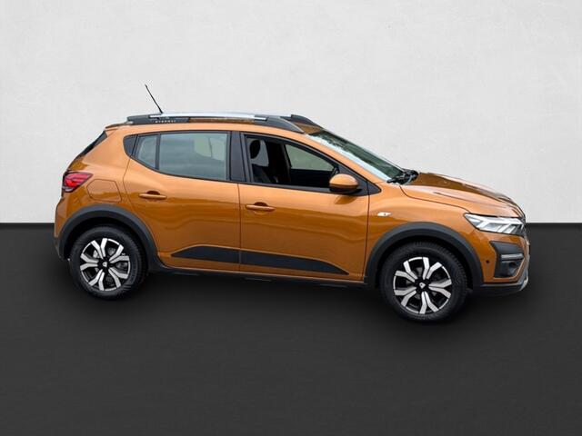Dacia SANDERO Stepway 1.0 TCe 90 Comfort / CAMERA / ECC / NAVI / CRUISE / PDC
