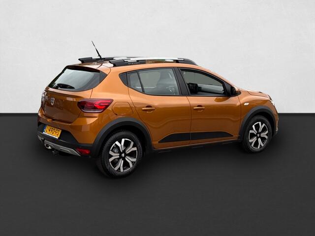 Dacia SANDERO Stepway 1.0 TCe 90 Comfort / CAMERA / ECC / NAVI / CRUISE / PDC