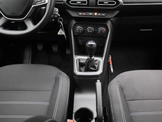 Dacia SANDERO 1.0 TCe 90 Expression | PDC Achter | Licht- en Regensensor | Cruise Control & Snelheidsbegrenzer | LED-Verlichting | Airconditioning | DAB-Radio | Apple Carplay & Android Auto