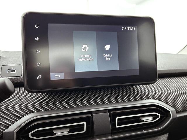 Dacia SANDERO 1.0 TCe 90 Expression | PDC Achter | Licht- en Regensensor | Cruise Control & Snelheidsbegrenzer | LED-Verlichting | Airconditioning | DAB-Radio | Apple Carplay & Android Auto