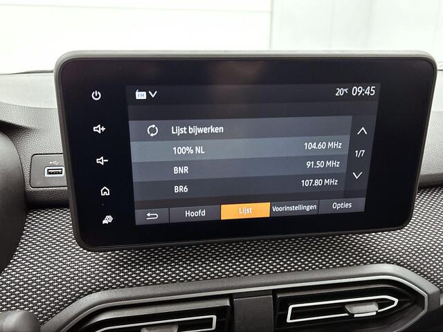 Dacia SANDERO 1.0 TCe 90 PK Expression | Parkeersensoren Achter | Licht- en Regensensor | Cruise Control & Snelheidsbegrenzer | LED-Verlichting | Airconditioning | DAB-Radio | Apple Carplay & Android Auto