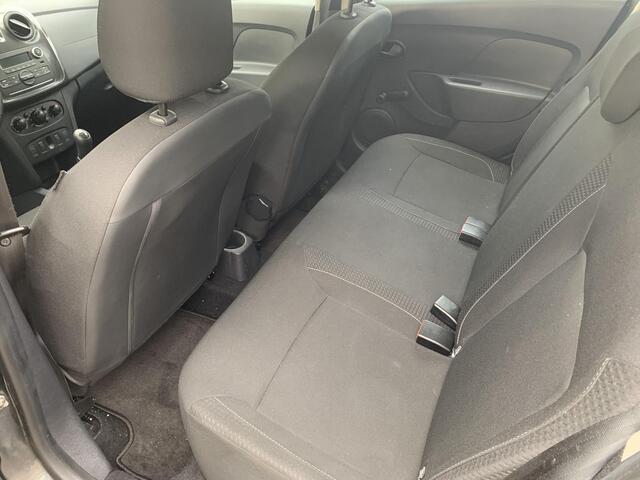Dacia SANDERO 0.9 TCe Ambiance AIRCONDITIONING | PARKEERSENSOREN | TELEFOONVOORBEREIDING