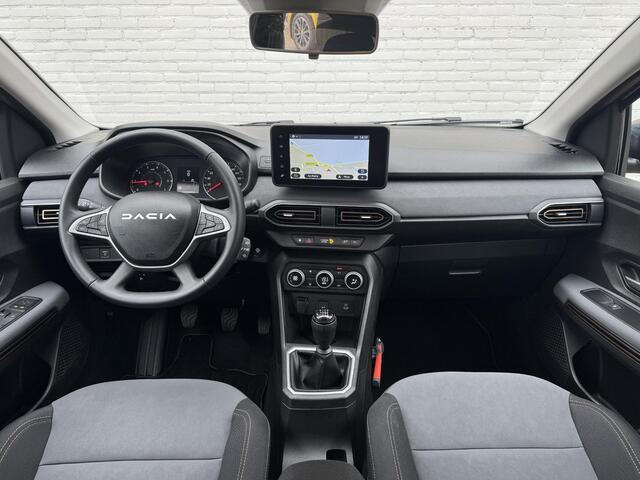 Dacia SANDERO Stepway 1.0 TCe 110 Extreme / Demo / Camera / Navi / Cruise / Clima / Parkeersensoren / Dodehoek Detectie / DAB / NAP / LED /