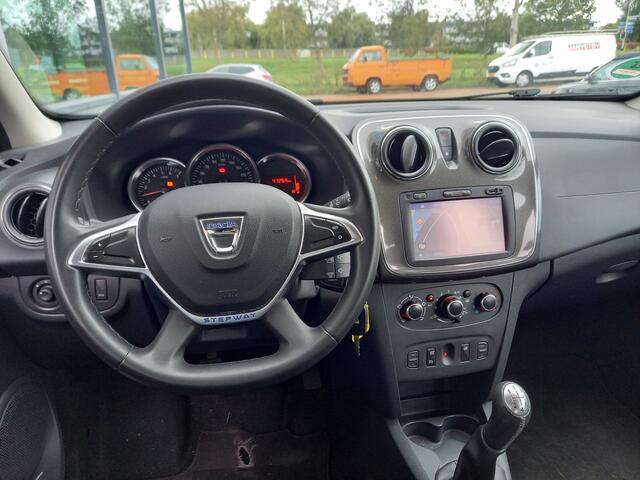 Dacia SANDERO 0.9 TCe SL Stepway - 1E EIGENAAR - NL AUTO -TREKHAAK - PARKEERSENSOREN - AIRCO - CRUISE - NAVI - BLUETOOTH -