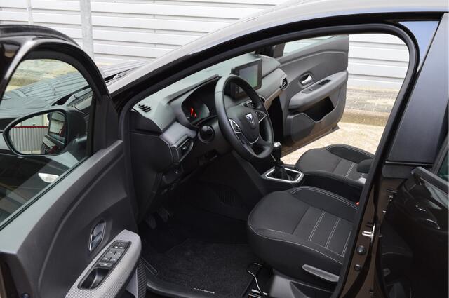 Dacia SANDERO 1.0 TCe 90 Comfort O.a: Clima, Cruise, DAB, Carplay, PDC, Etc. All-in prijs!