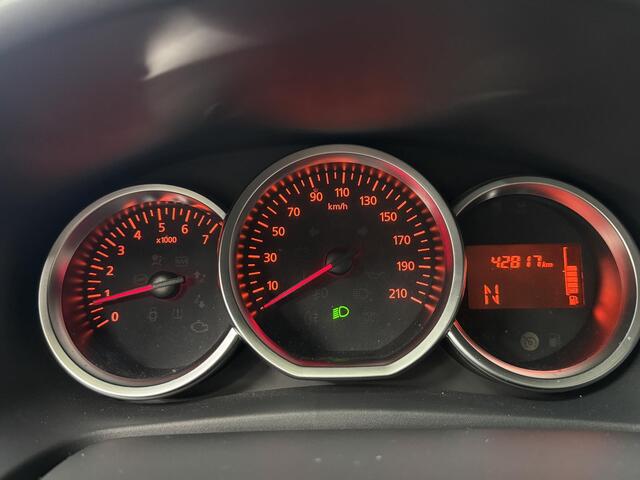 Dacia SANDERO 0.9 TCe Stepway Laureate | Navigatie | Parkeersensoren | Trekhaak |