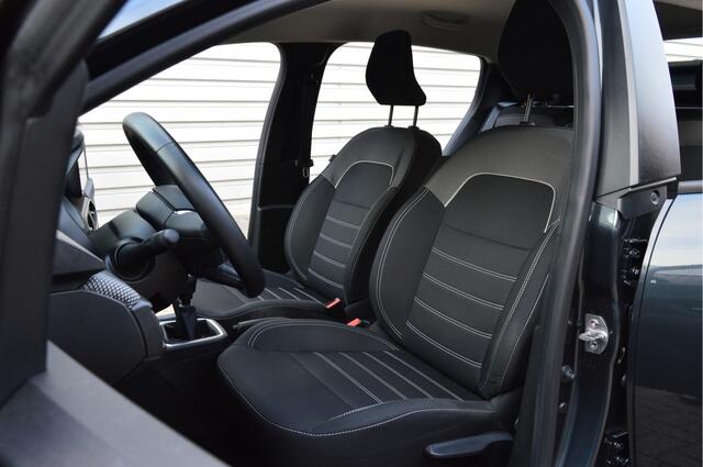 Dacia SANDERO 1.0 TCe 90 Comfort O.a: Navi, Clima, Cruise, PDC, Camera, Carplay, Etc. All-in prijs!