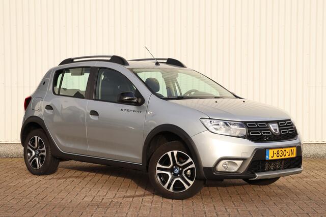 Dacia SANDERO 1.0 TCe Bi-Fuel Stepway Serie Limitee 15th Anniv. | Climate Control | Navigatie | Trekhaak | Cruise Control