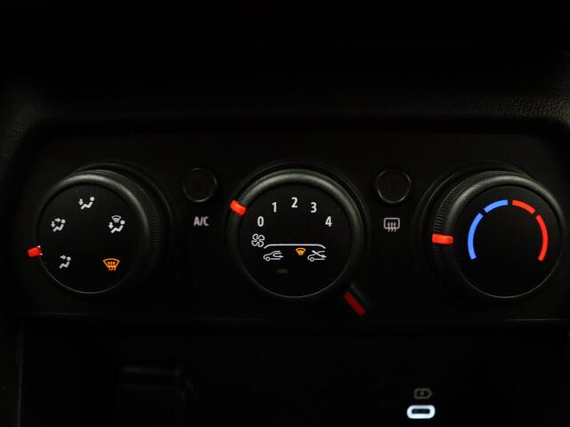 Dacia SANDERO 90pk TCe Expression Airco | Camera | Cruise | Navi | Parkeersens. v+a