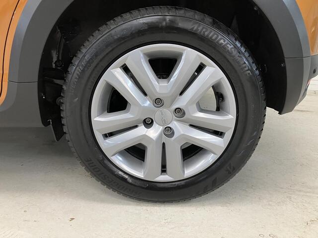 Dacia SANDERO Stepway 1.0 TCe 90 Expression / Eerste Eigenaar / Dealer Onderhouden / Elektrisch Schuif/Kanteldak / Trekhaak 1100 KG / All Seasonbanden / Stoelverwarming / Climate Control / Cruise Control /